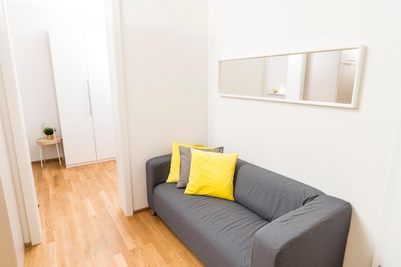 Prater Balcony Apartment *